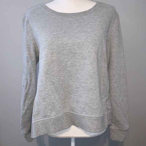 Kensie Gray Pleated Back Sweatshirt - Picture 2 of 7